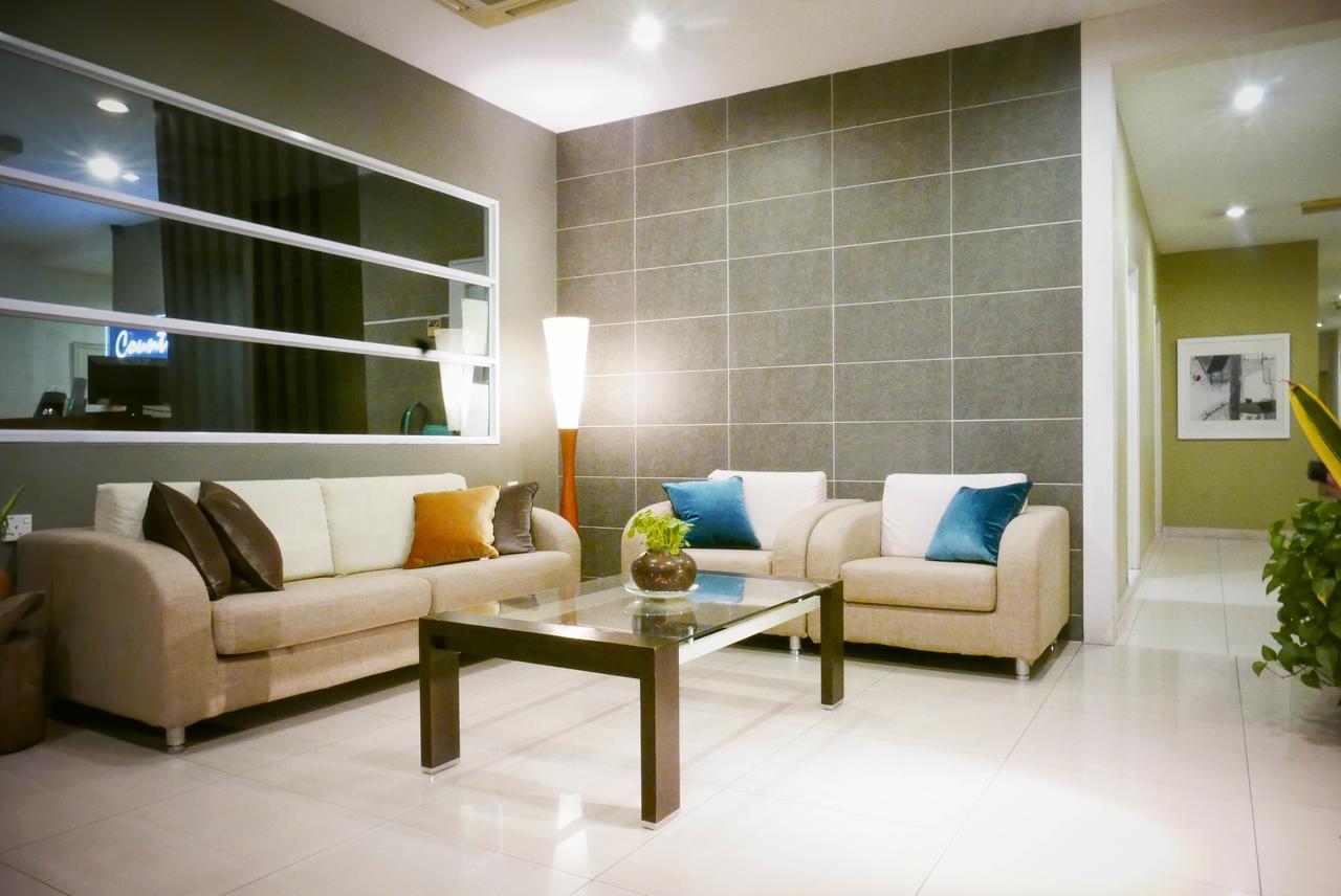 Country Inn Kulai Kültér fotó