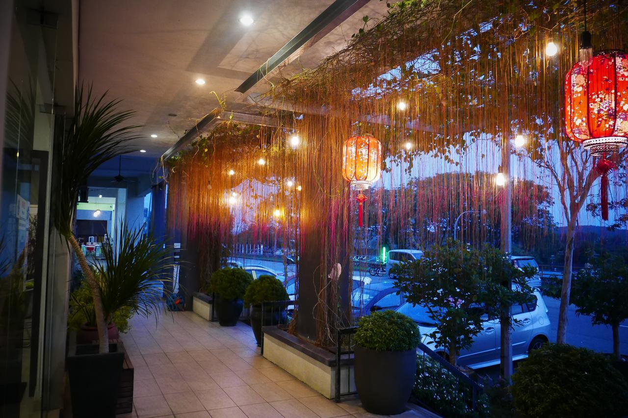 Country Inn Kulai Kültér fotó