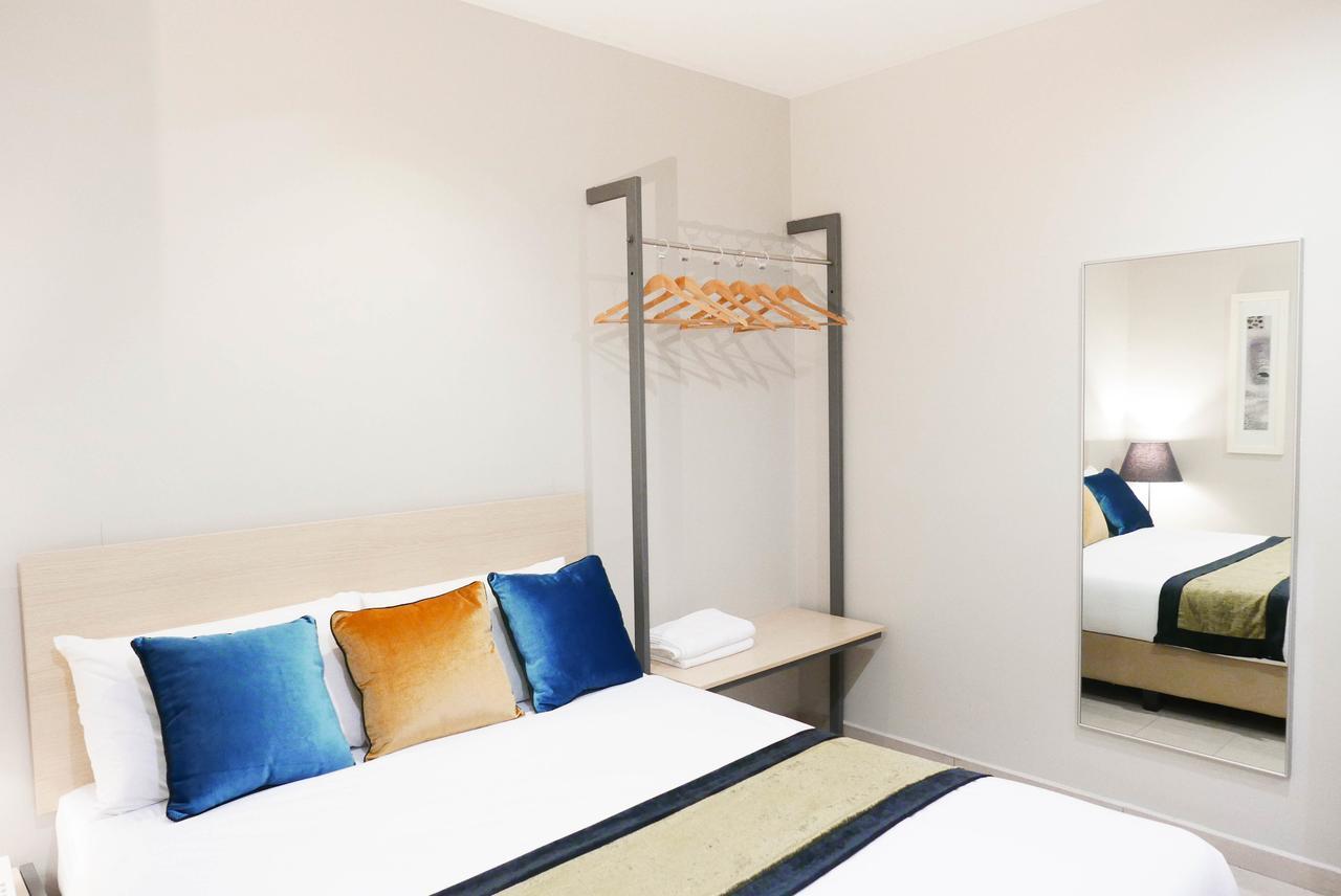 Country Inn Kulai Kültér fotó